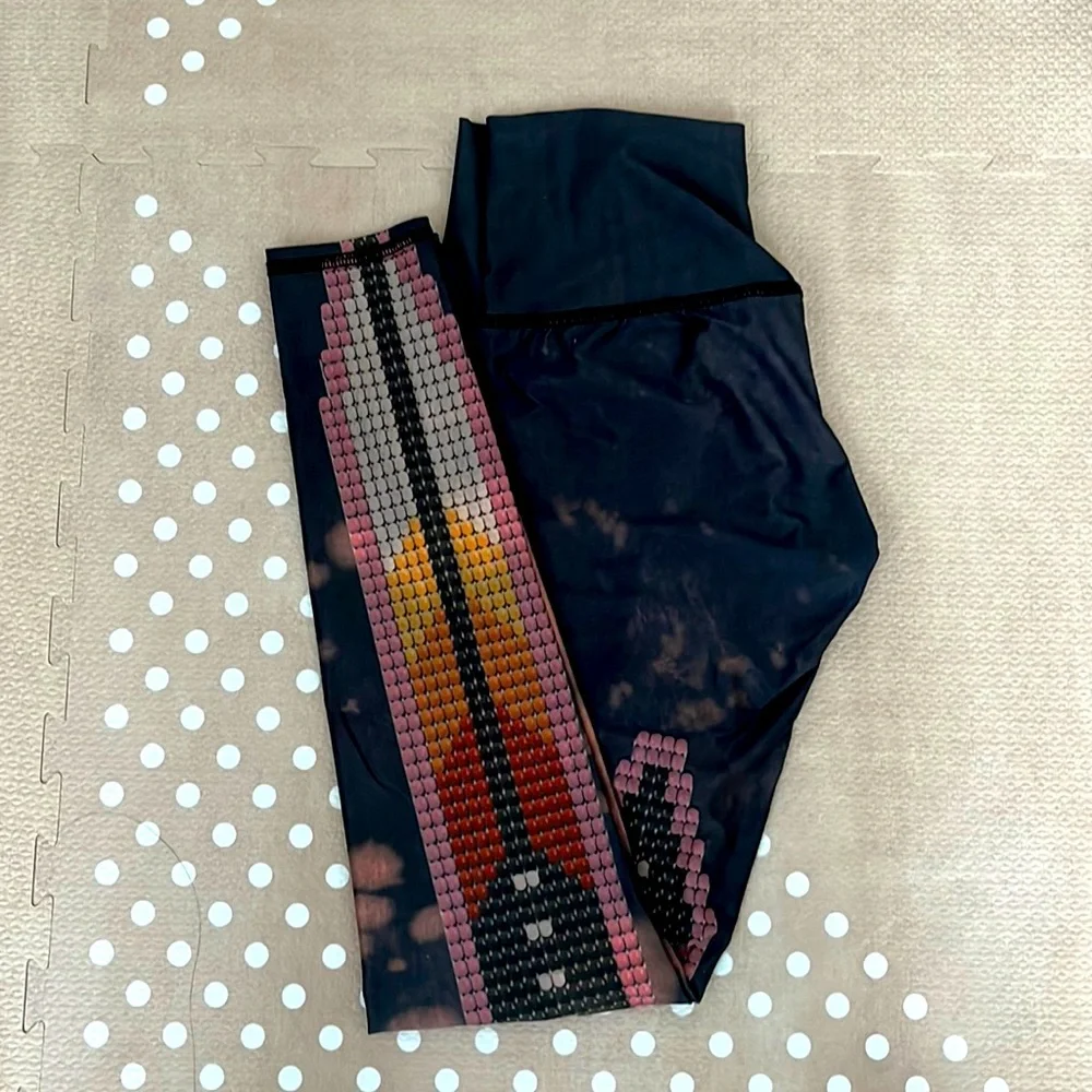 Teeki Sacred Feather Hot Pant - Picture 1 of 2